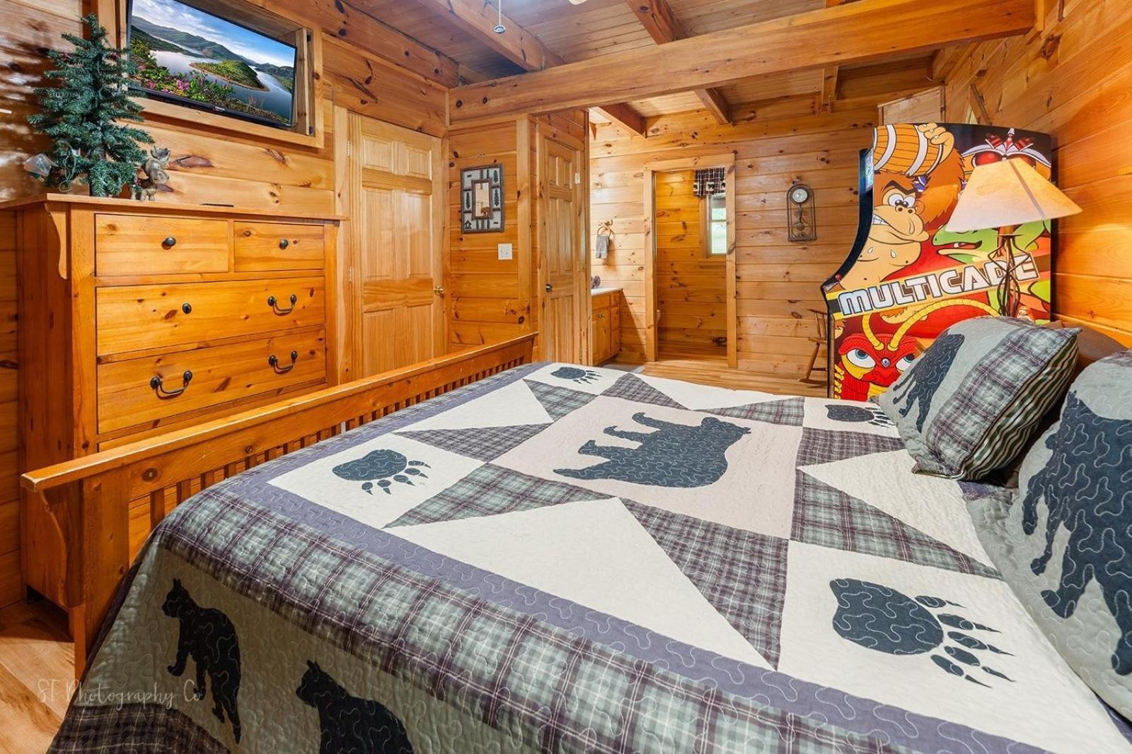 Hibernation Station Cabin Sevierville Exterior photo