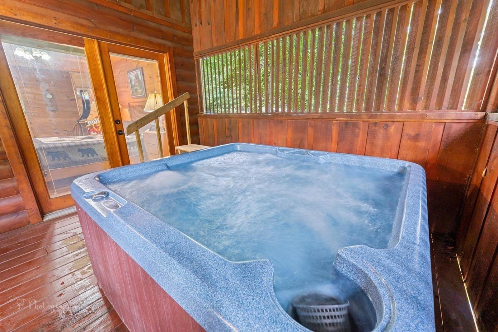 Hibernation Station Cabin Sevierville Exterior photo