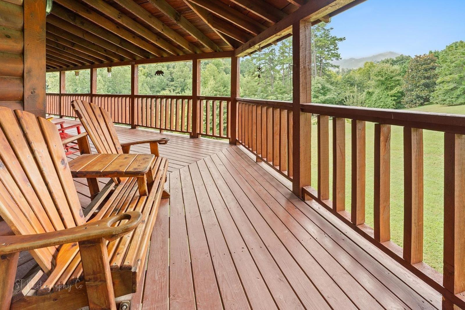 Hibernation Station Cabin Sevierville Exterior photo