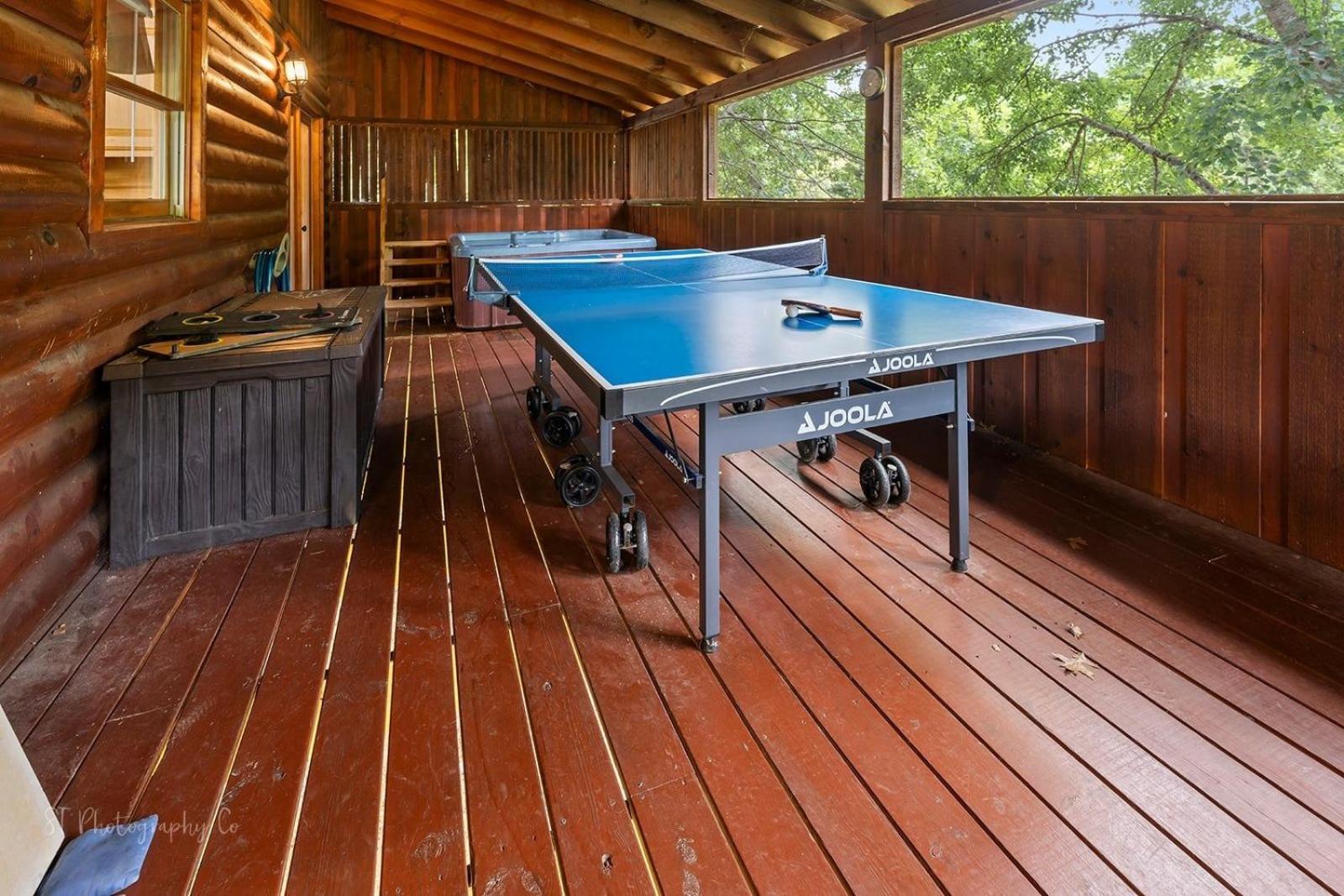 Hibernation Station Cabin Sevierville Exterior photo