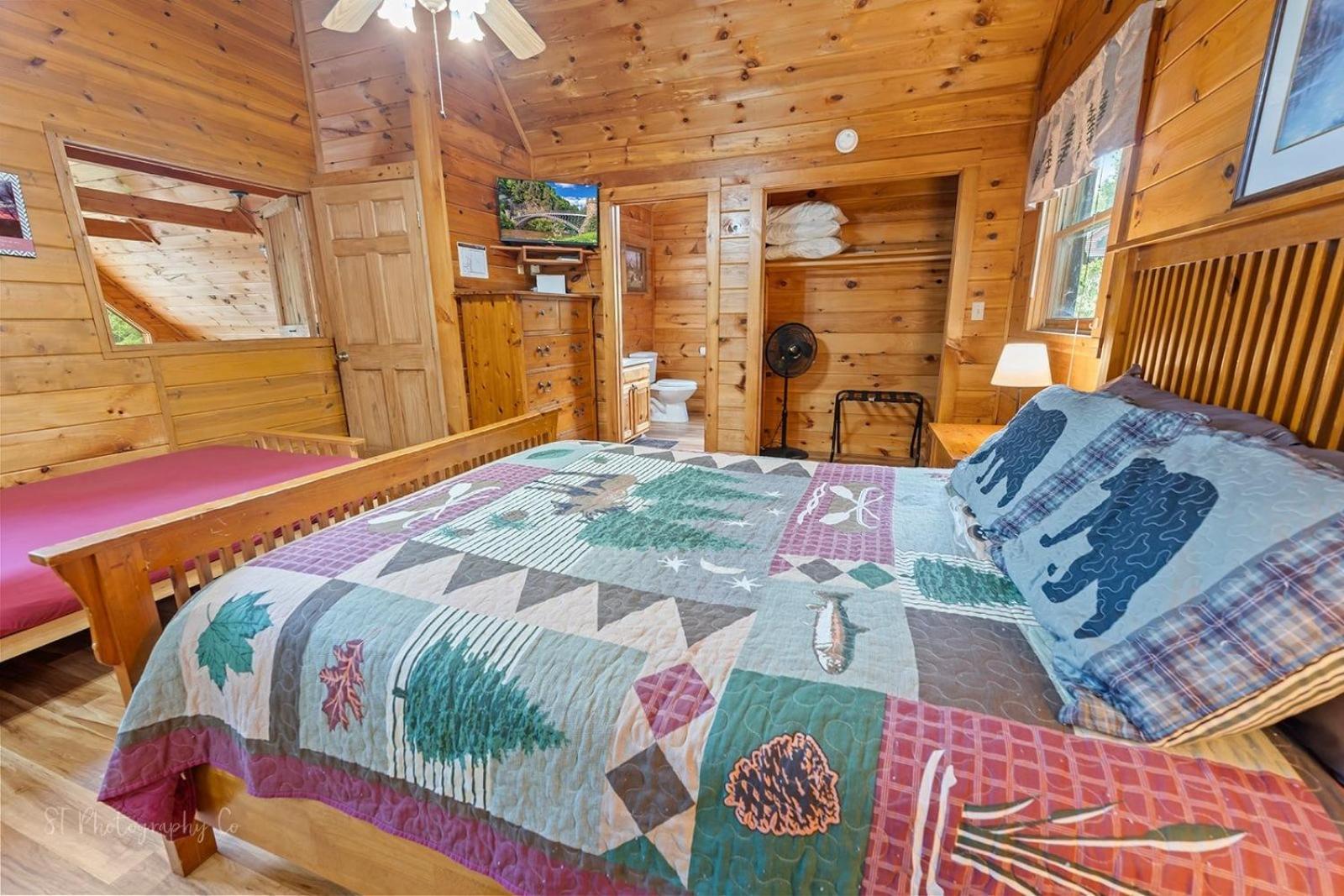 Hibernation Station Cabin Sevierville Exterior photo